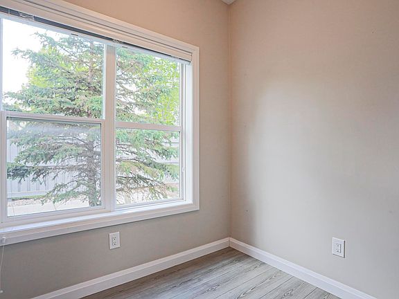 3rd image of 3710 Allan Dr SW #33