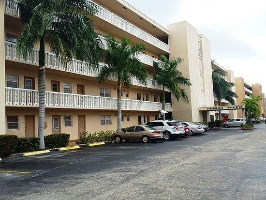 1st image of 218 NE 12th Ave APT 307