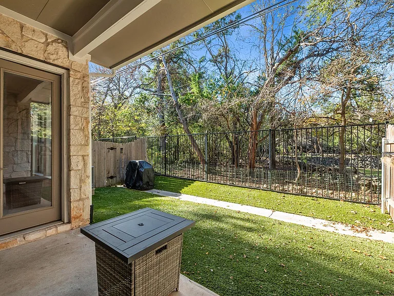 4323 Spicewood Springs Rd #9 — Photo 29