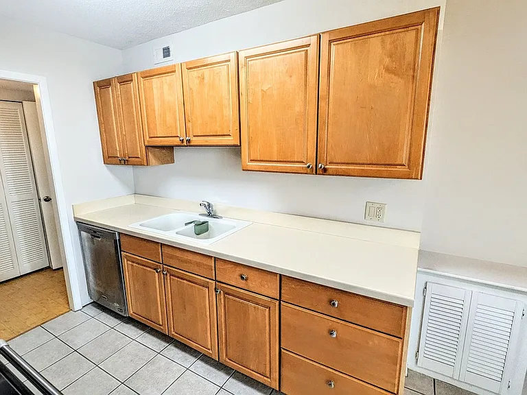 4822 Ocean Blvd #5F — Photo 14