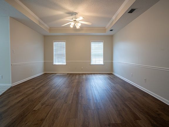 2nd image of 658 Justin Dr