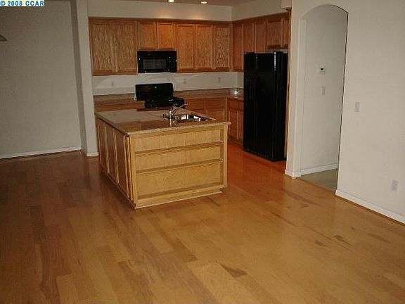 2nd image of 4417 Brannigan St