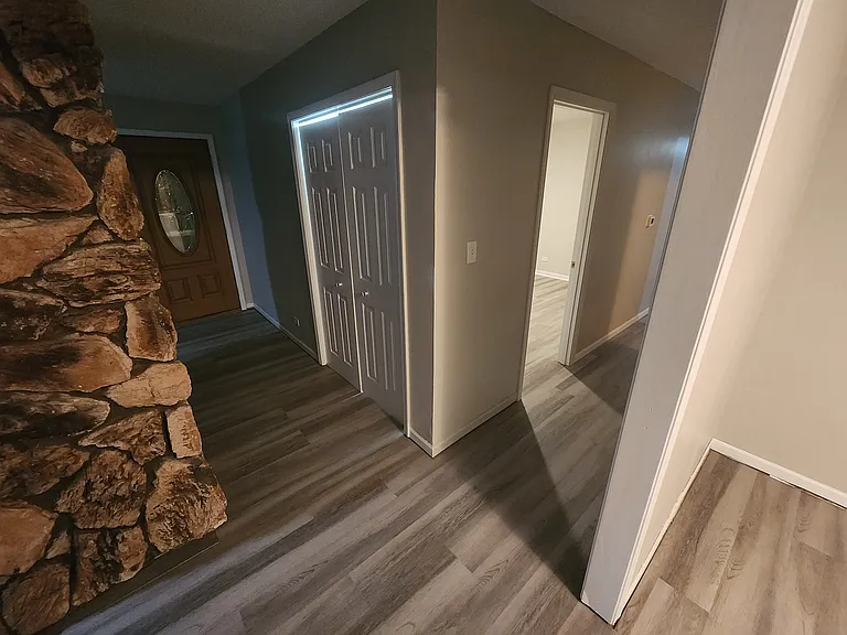 39W496 Hemlock Dr — Photo 13