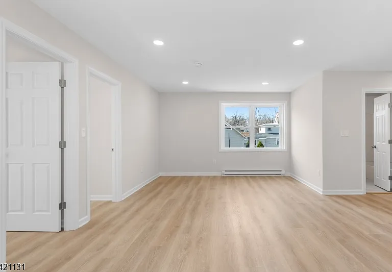 127 Main St #2B — Photo 3