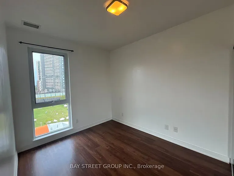 260 Sackville St #909 — Photo 14