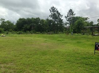 106 Bayshore Rd, Anahuac, TX 77514