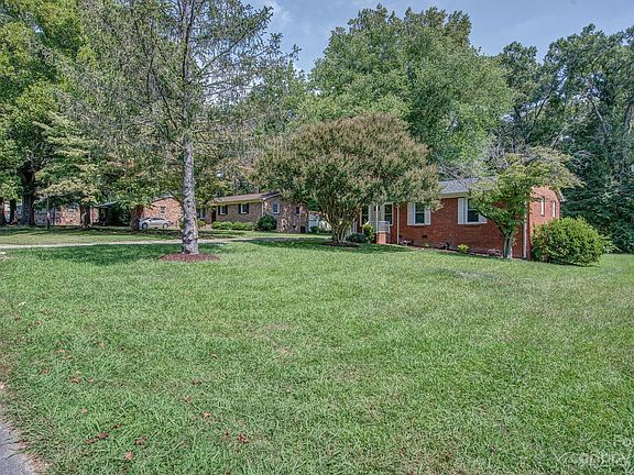 2nd image of 119 Sunset Ln