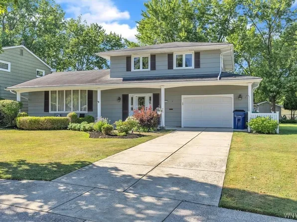 133 Brookpark Dr, Amherst, NY 14228