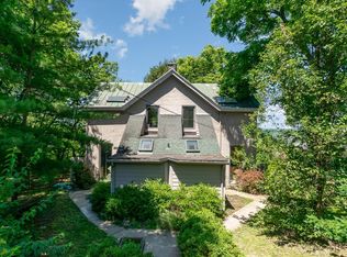 1 Foxhall Ct, Cincinnati, OH 45219