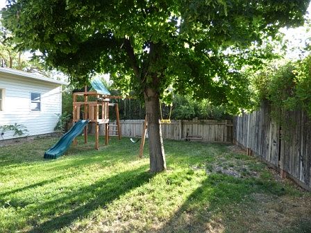 2nd image of 825 Grove Creek Dr