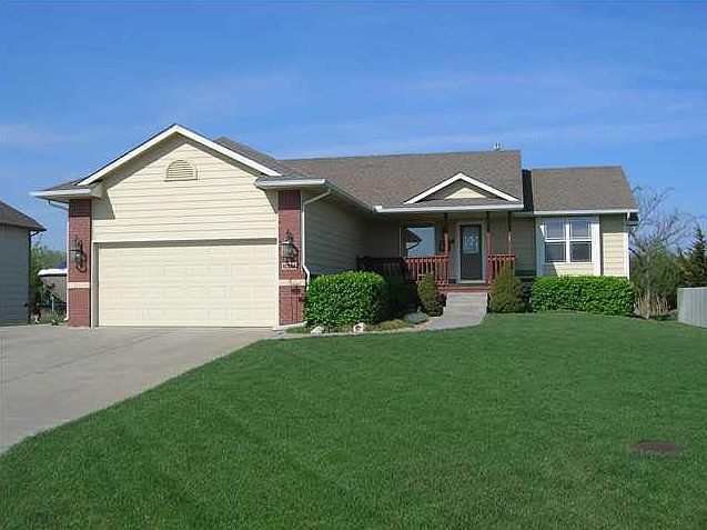 1st image of 1840 Lakeland Dr