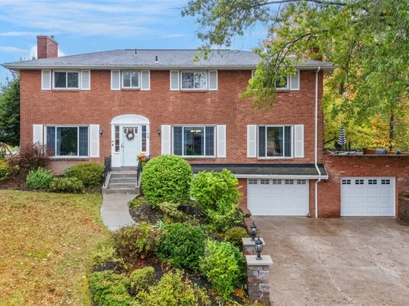 104 Minnock Dr, Pittsburgh, PA 15237