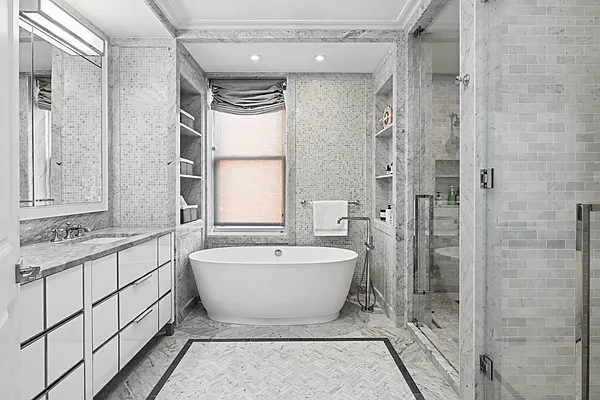 Bathroom, photo 2