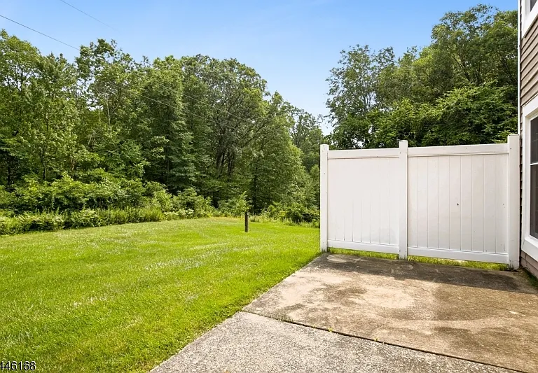 85 Laurelwood Ct — Photo 27