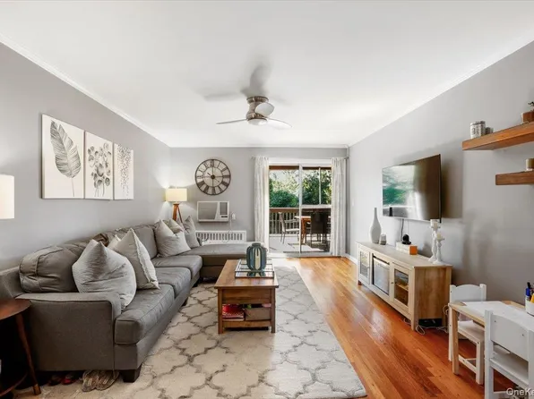 70 West Street #C14, Harrison, NY 10528