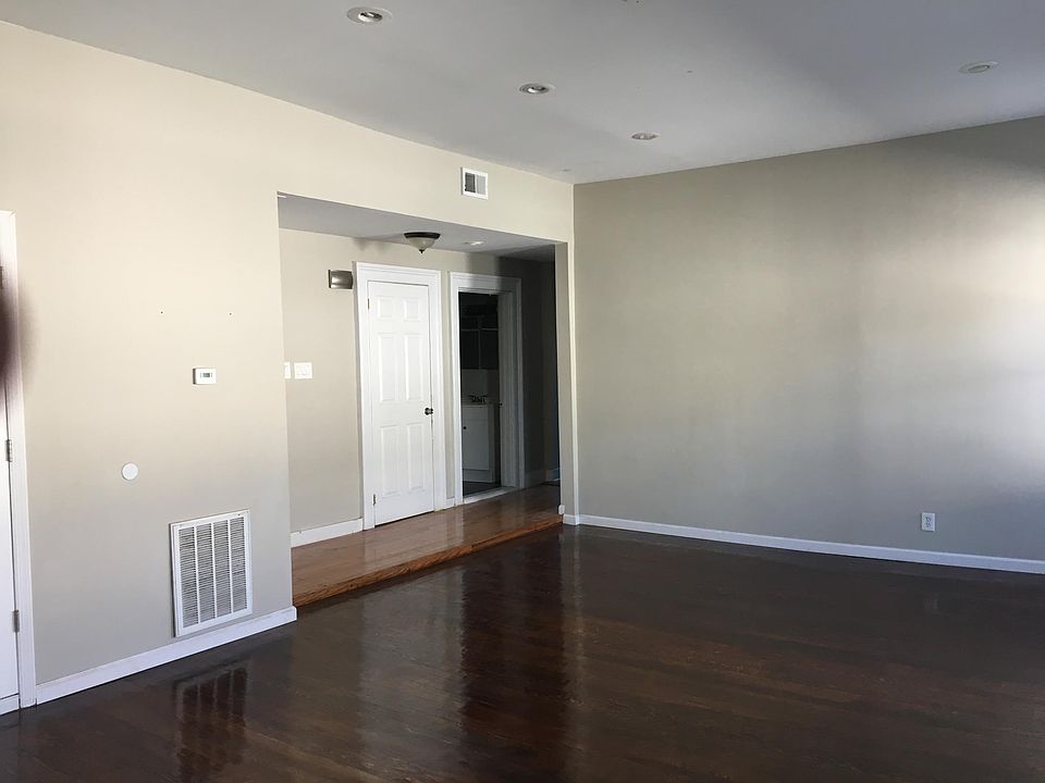 1st image of 578 Bloomfield Ave #1