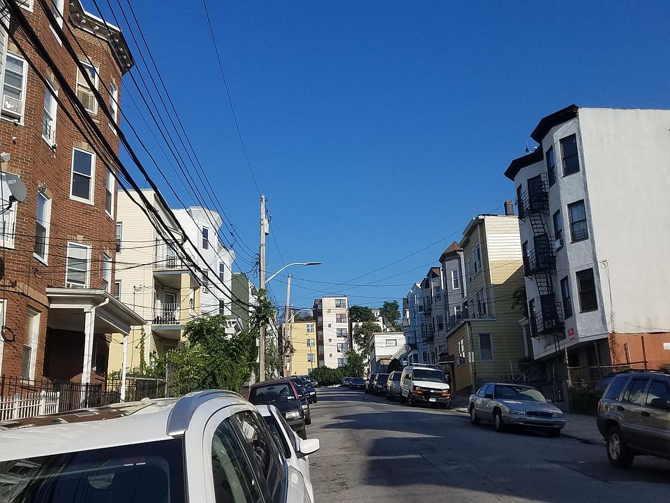 1st image of 87 Ash St #2