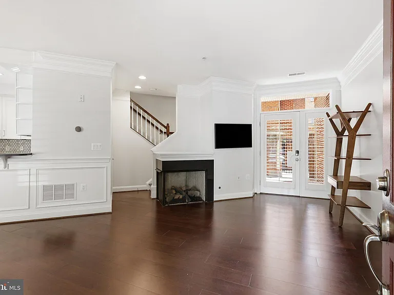 1302 Duke St — Photo 6