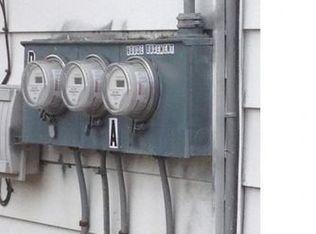 711 Governor St APT B, Springfield, IL 62704