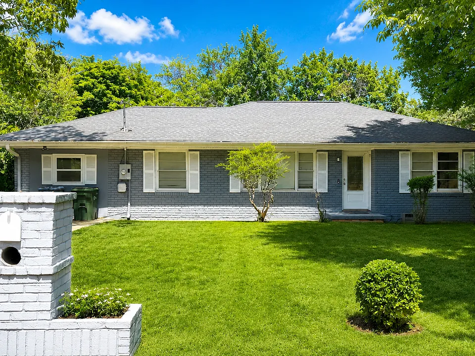 1307 Wichita Dr SW