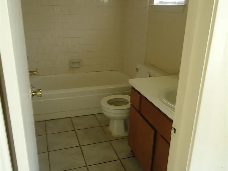 18719 Lippizaner Dr — Photo 32