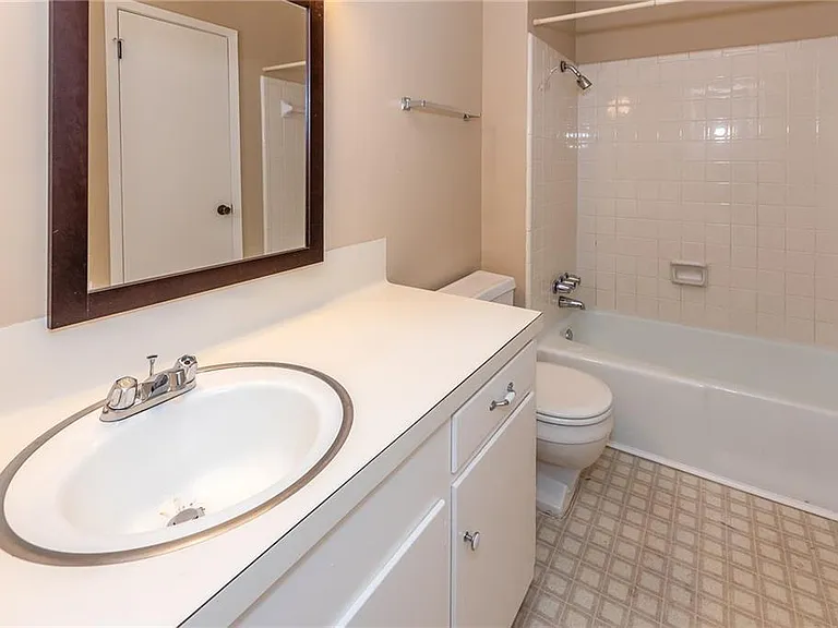 2502 Trailside Dr #B — Photo 18