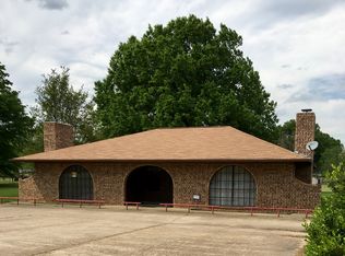 916 918 West Ave #A, Hooks, TX 75561