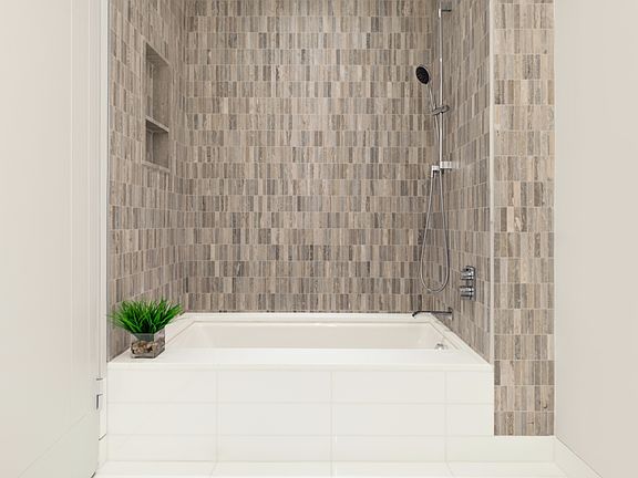 5th image of 70 Charlton St #4E