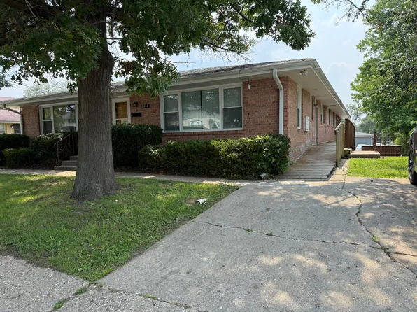 2916 Halsted Rd APT 3, Rockford, IL 61101