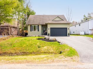 6 Johnston St, Muskoka Lakes, ON P0B 1J0