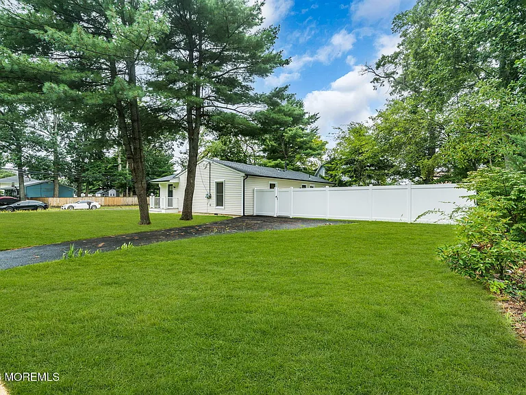 20 Oak Hill Dr — Photo 19