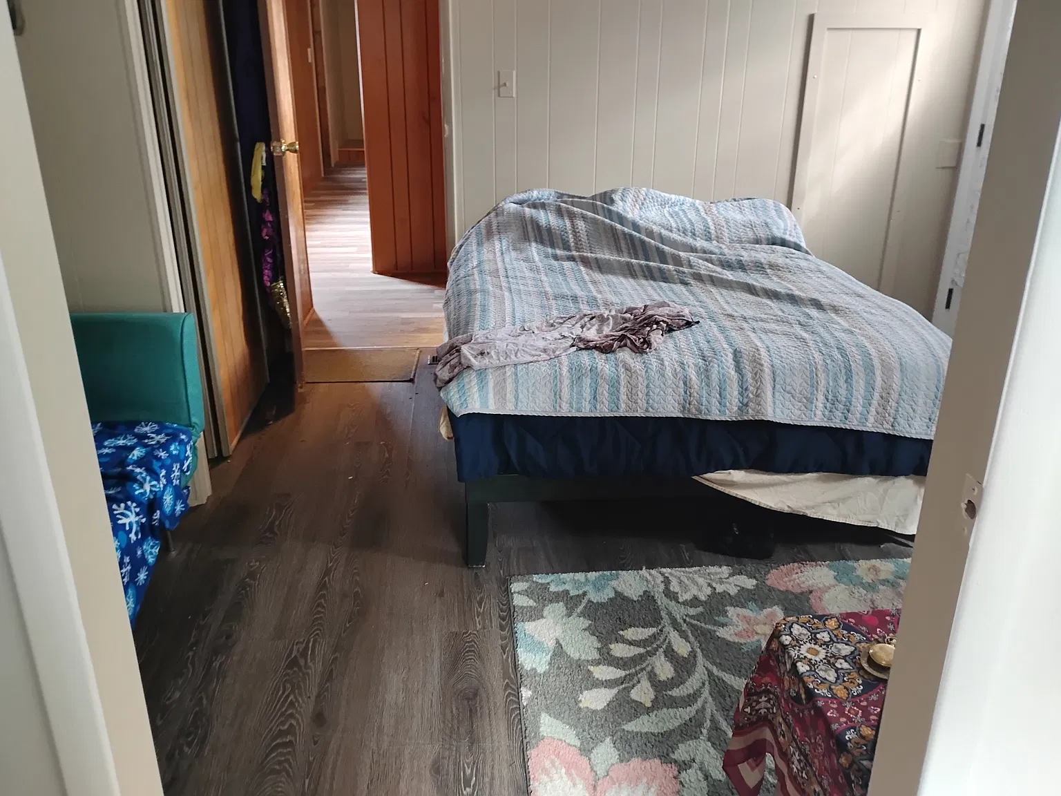 Studio, 300 sqft, $895 — Photo 2