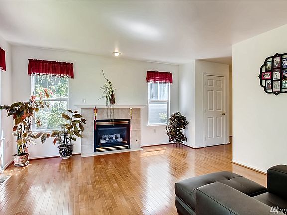 Warm & Inviting fireplace