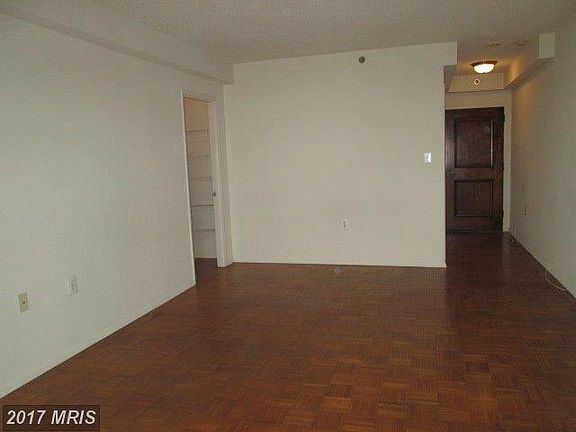 5th image of 4801 Fairmont Ave APT 814
