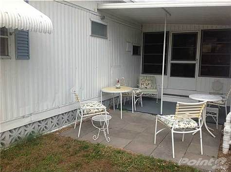 2nd image of 106 50th Avenue Dr W
