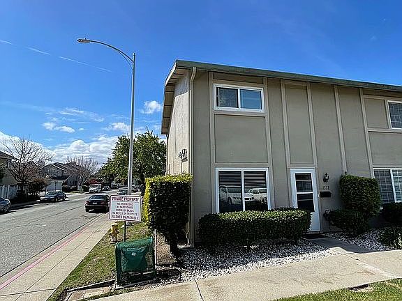 5th image of 1531 Big Basin Dr