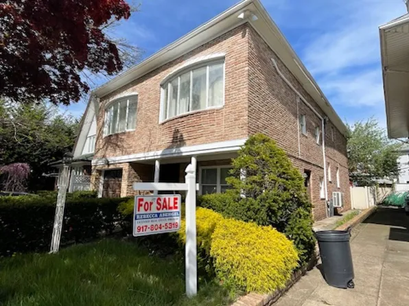 3557 Bedford Avenue image 6 of 18