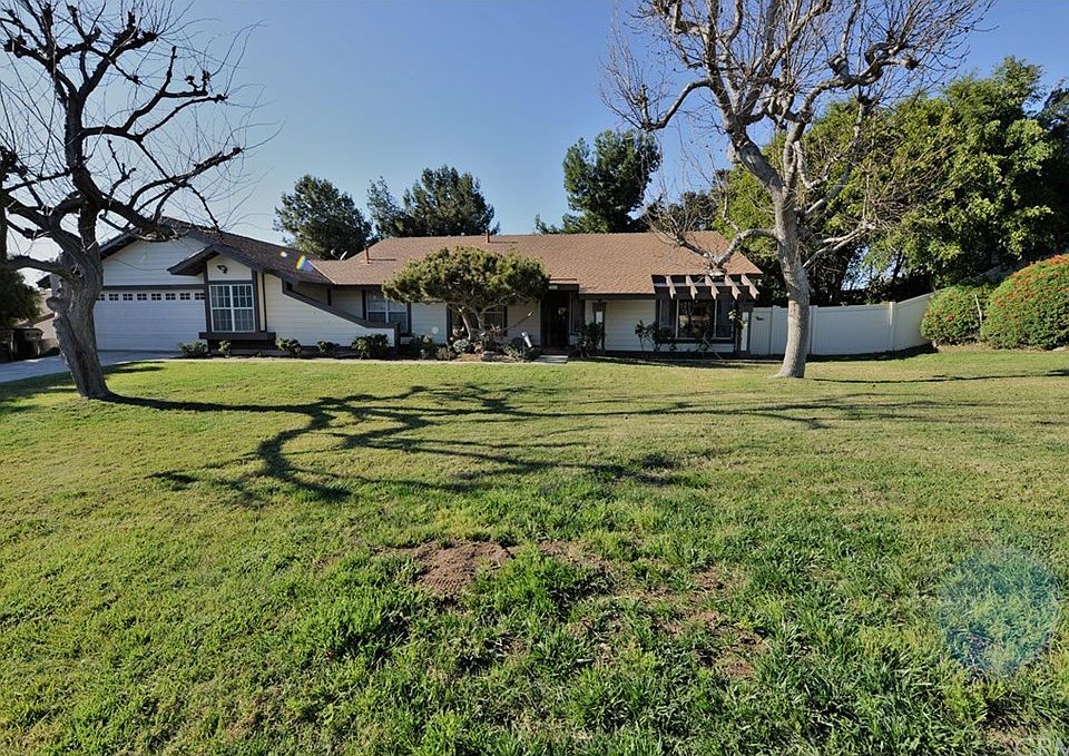 1st image of 7563 Frazer Dr