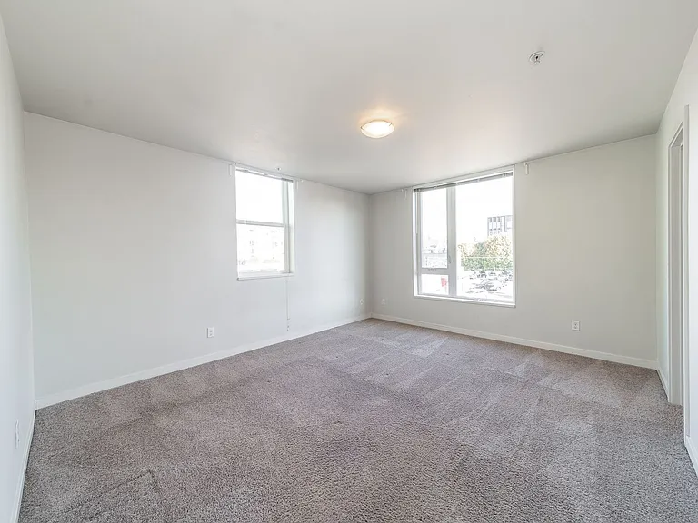 Adrianna Apartments — Photo 11