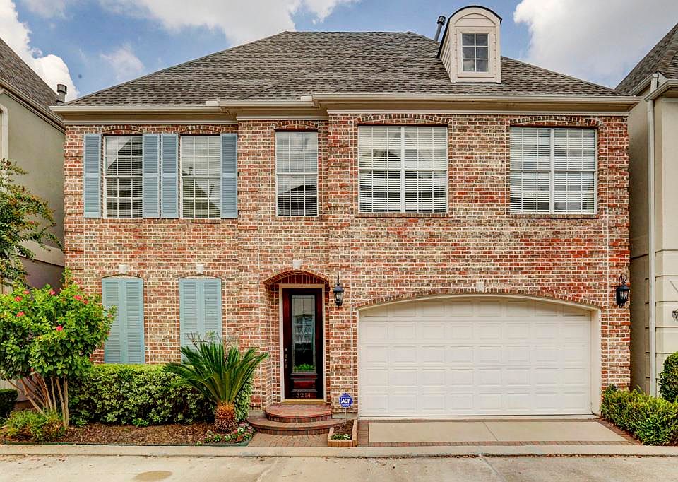 1st image of 3214 S Pemberton Circle Dr
