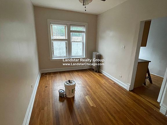 4th image of 1372 W Estes Ave APT 3N