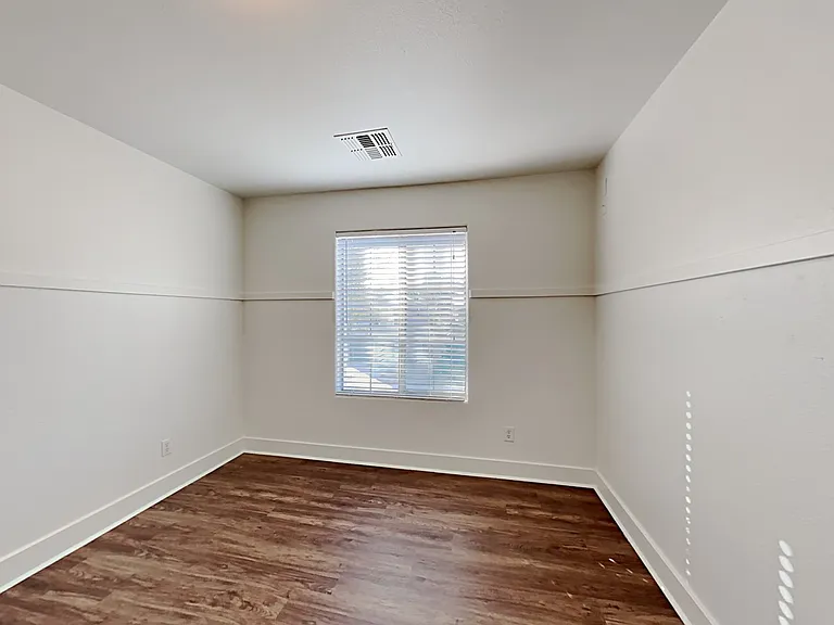 17522 W Calavar Rd — Photo 16