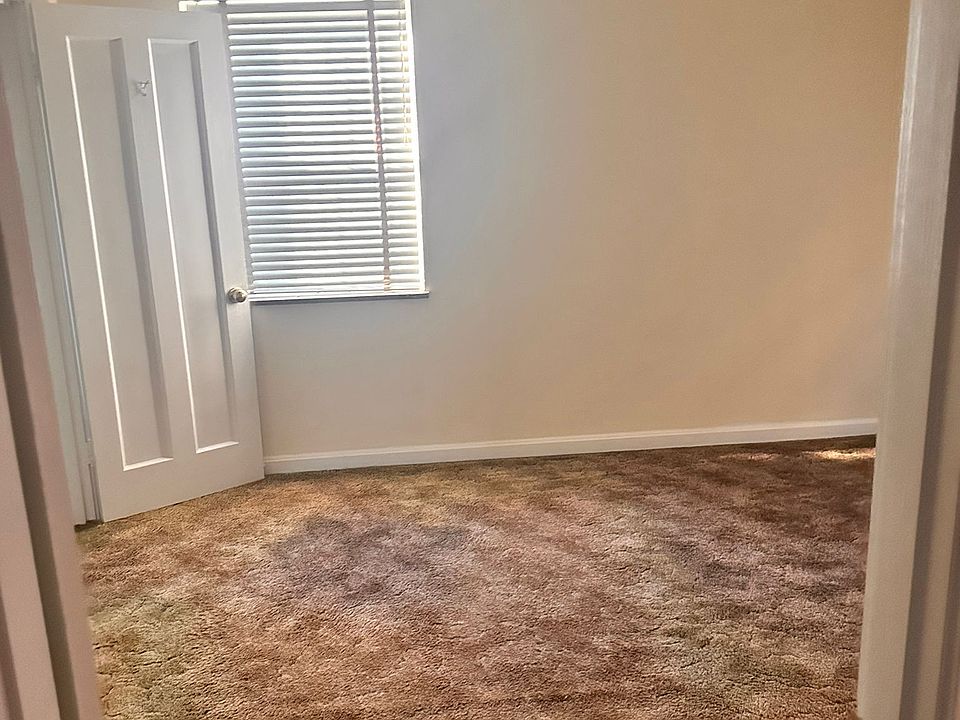 1st image of 247 Parkway Ave #1