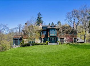 122 Circuit Rd, Tuxedo Park, NY 10987