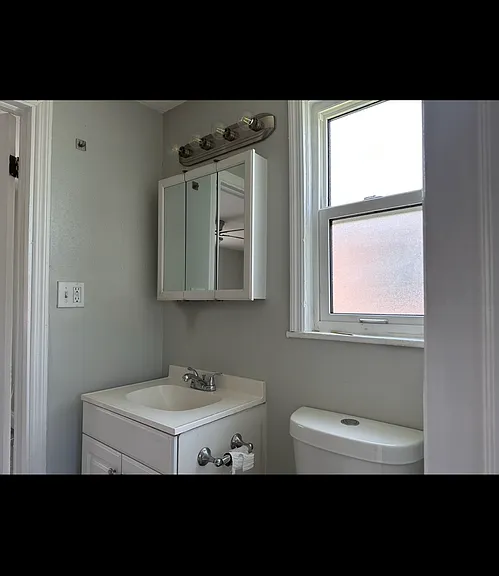 138 Botefuhr Ave — Photo 7