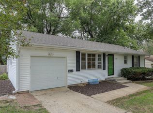 7425 Woodson St, Overland Park, KS 66204