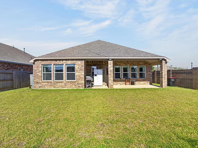 19519 Perissa Terrace Dr — Photo 31