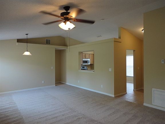 4th image of 12143 Goldenstar Ln