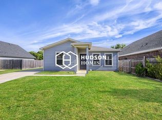 5913 Montague St, Fort Worth, TX 76119