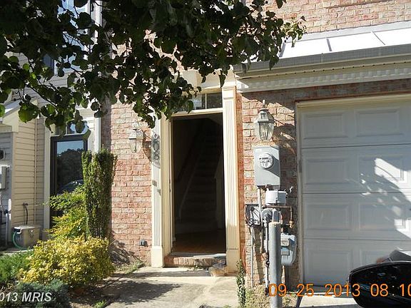 5th image of 208 Wheyfield Ct